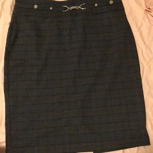 Play gray and pink pencil skirt